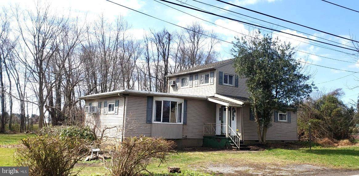 814 Dolington Road - Photo 1