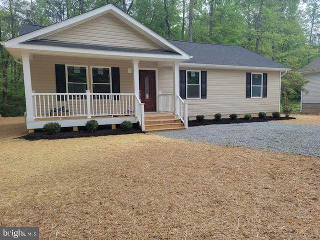862 Lakeview Drive - Photo 1