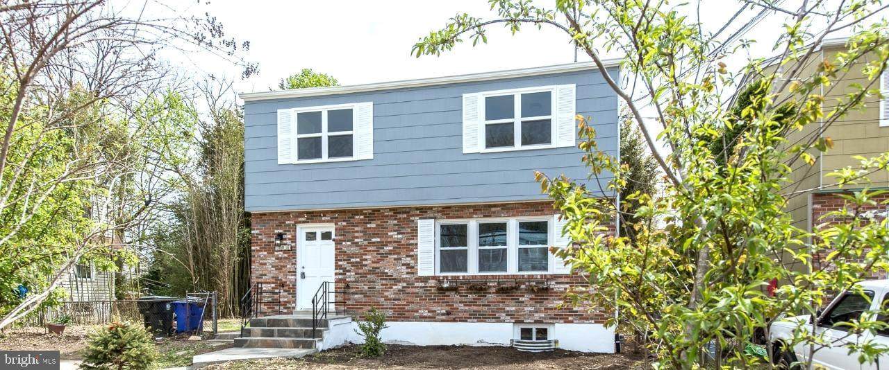 8611 35TH Avenue - Photo 1