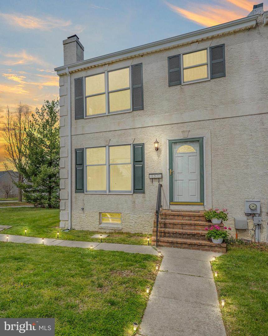 136 8TH Street - Photo 1