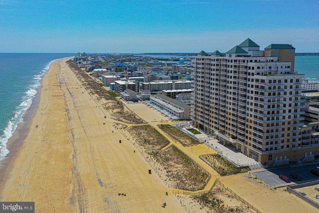 2 48TH Street - Photo 1