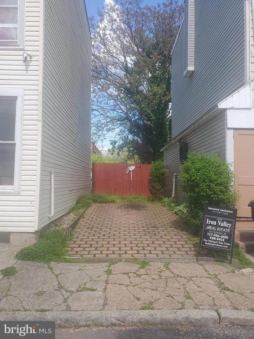 37 Linden Street - Photo 1