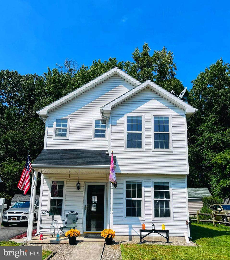 617 Diamond Street - Photo 1