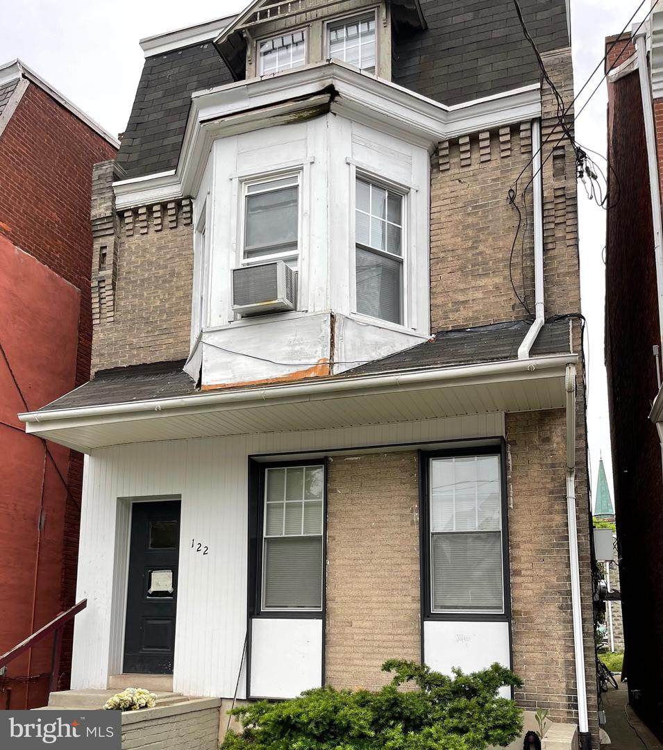 122 College Avenue - Photo 1