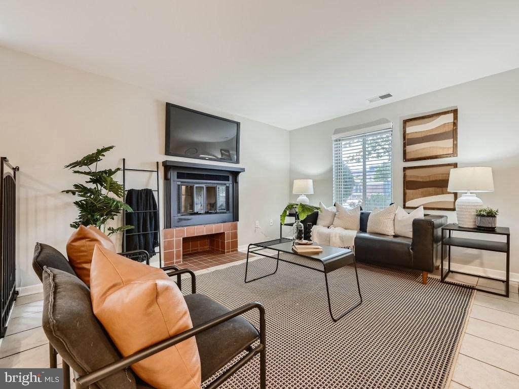 411 Sharp Street - Photo 1