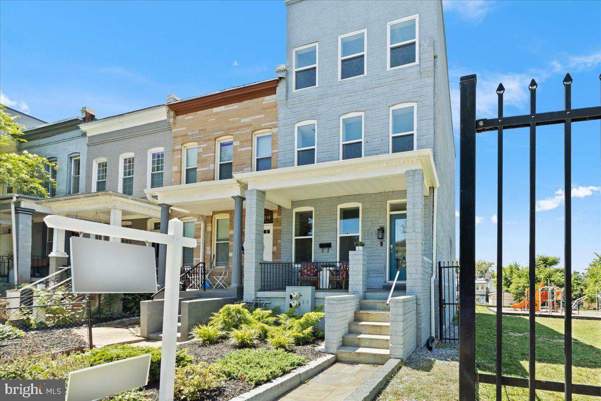 1145 Neal Street - Photo 1
