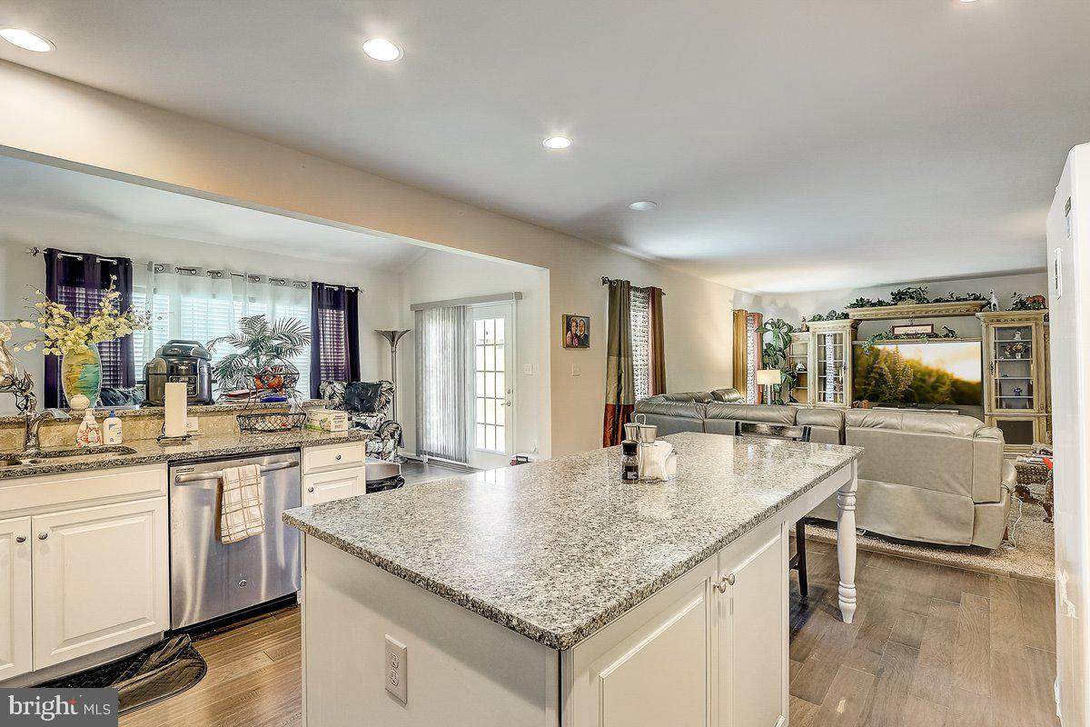 1103 Isabella Court - Photo 1