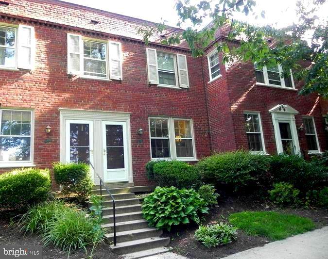 1500 Barton Street - Photo 1