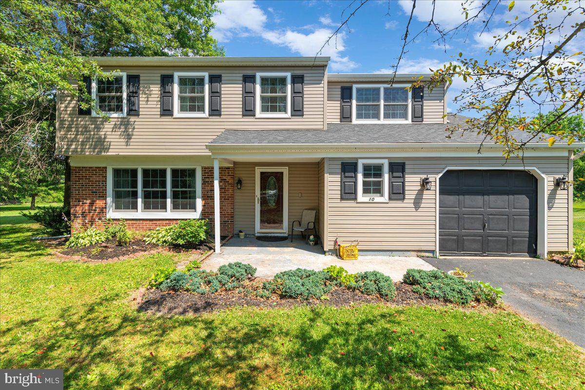 10 Gibson Circle - Photo 1