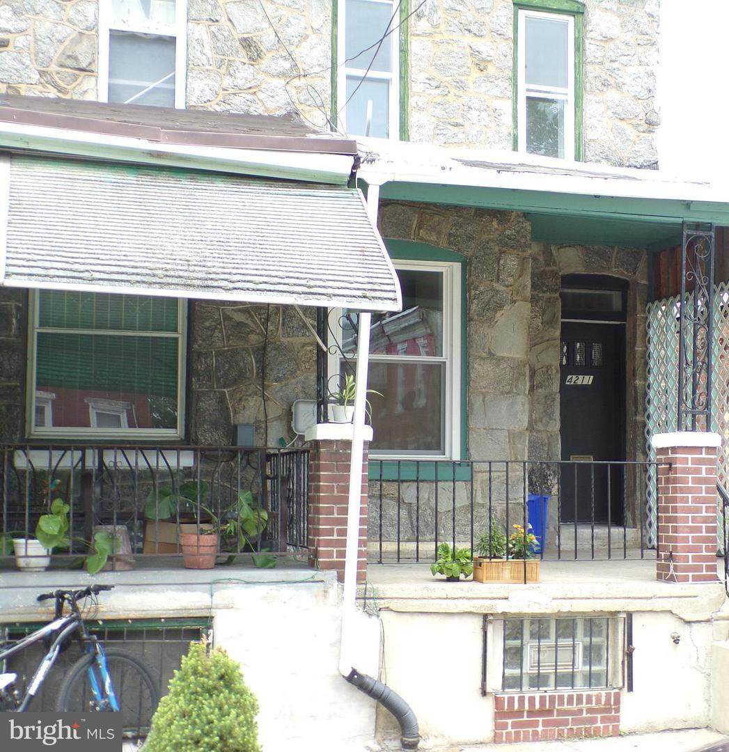 4211 Parrish Street - Photo 1