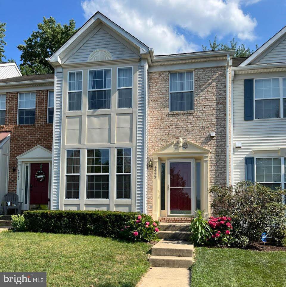 4923 Benecia Lane - Photo 1