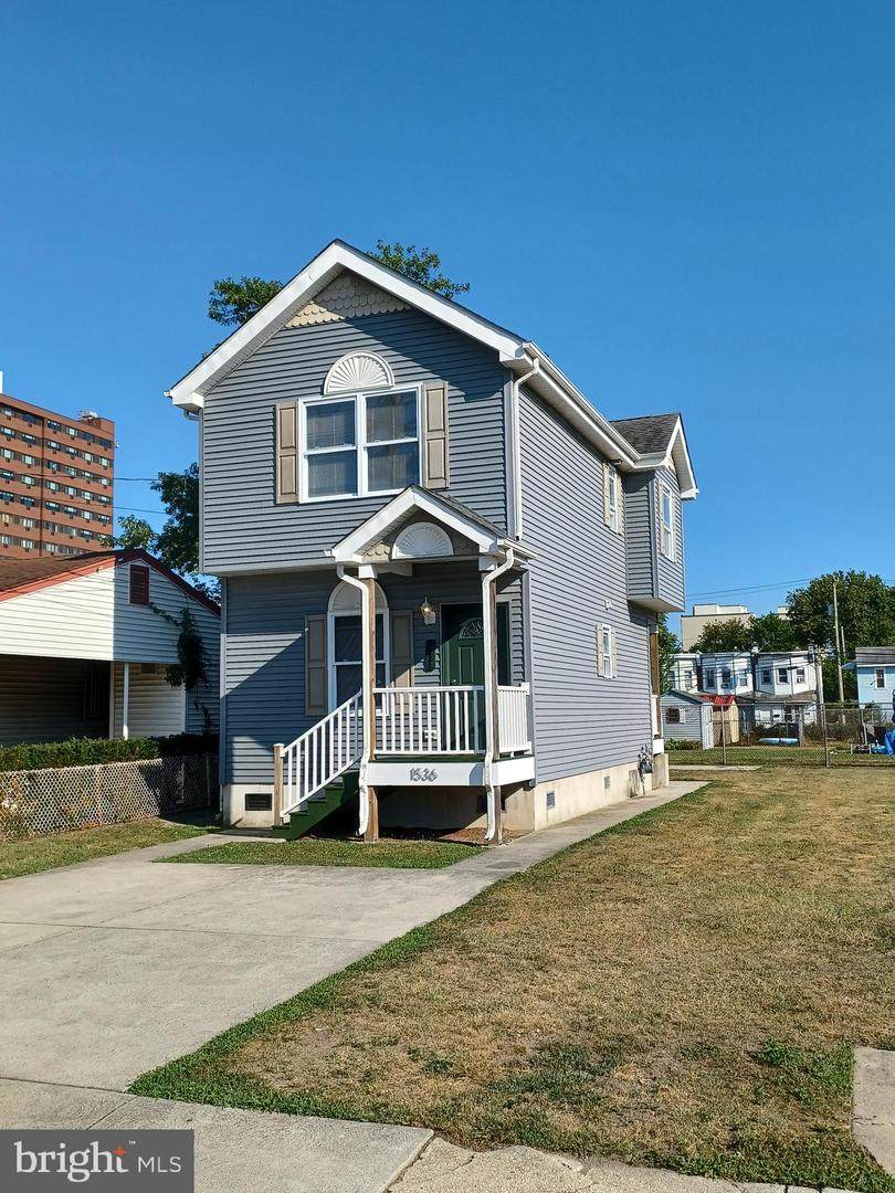 1536 Drexel Avenue - Photo 1