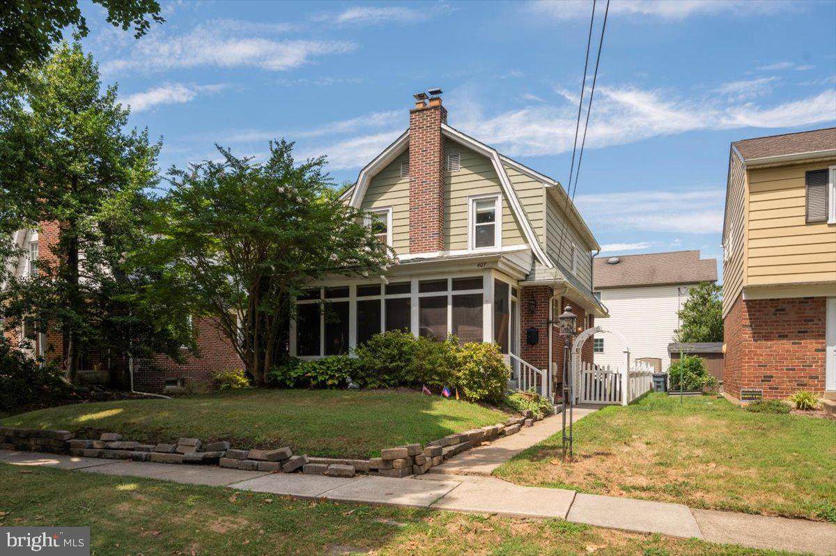 407 Cresswell Street - Photo 1
