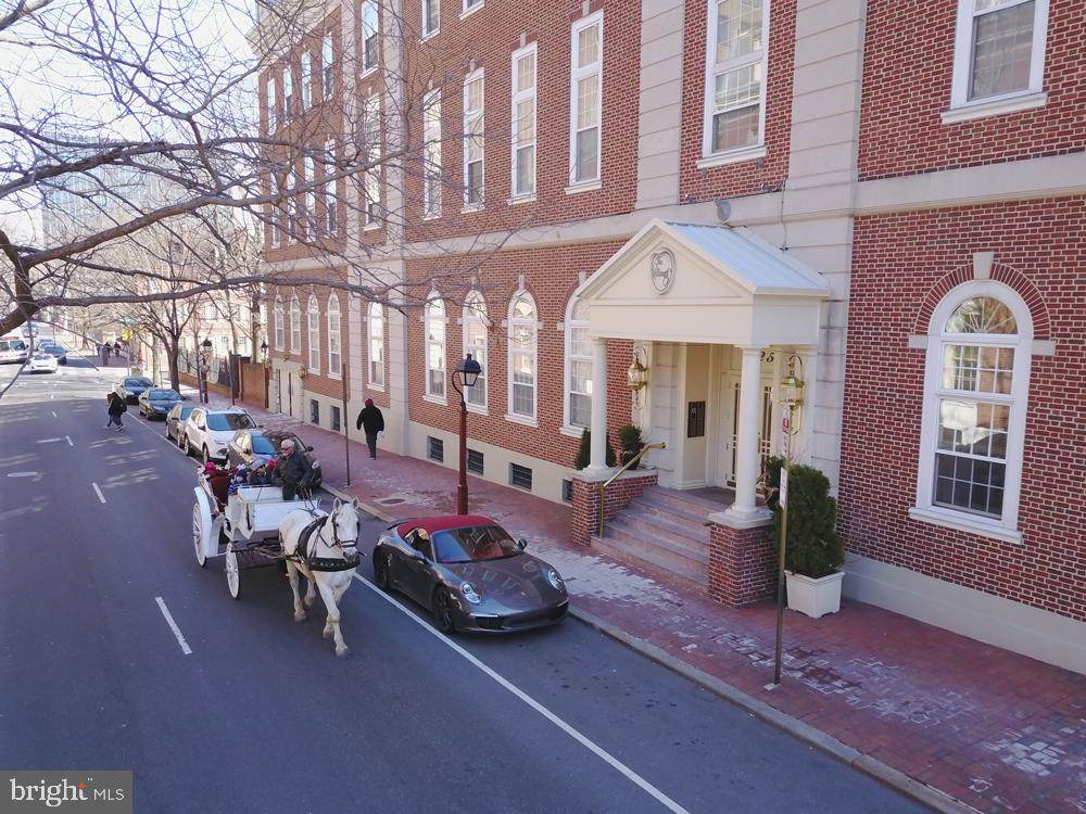 211-25 4TH Street - Photo 1