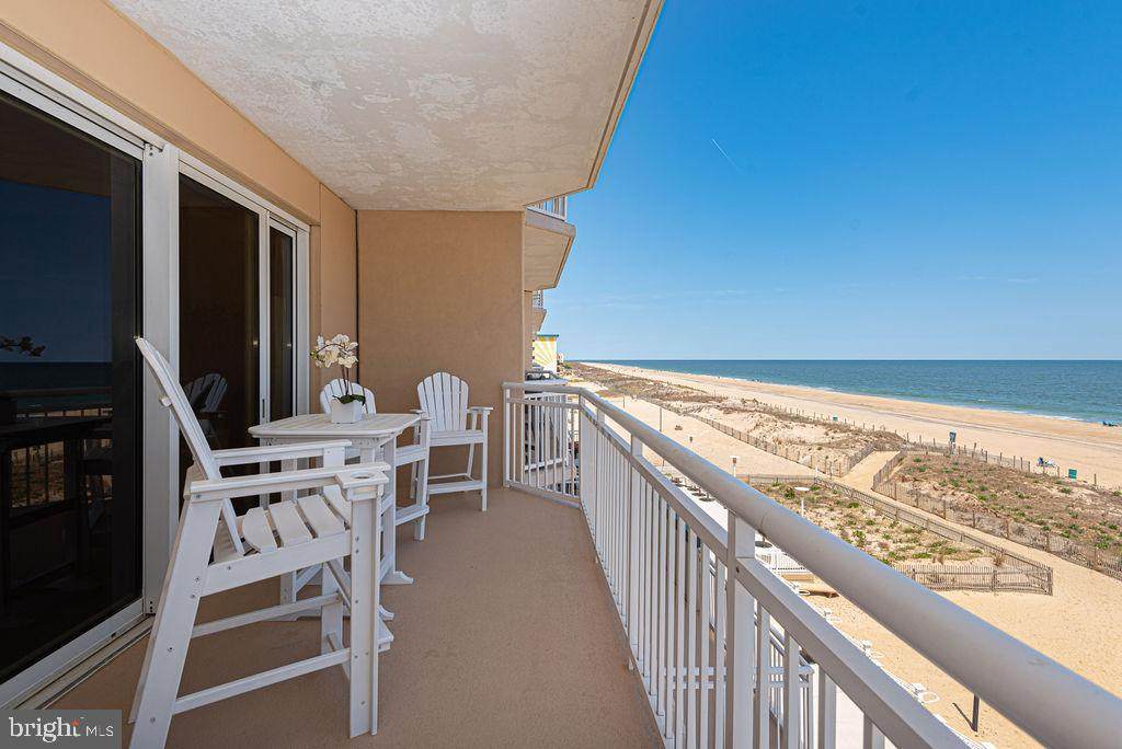 2 48TH Street - Photo 1