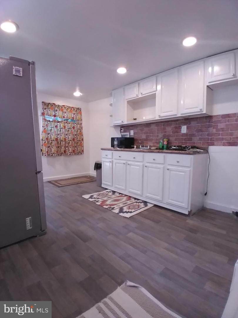 2127 Auburn Street - Photo 1