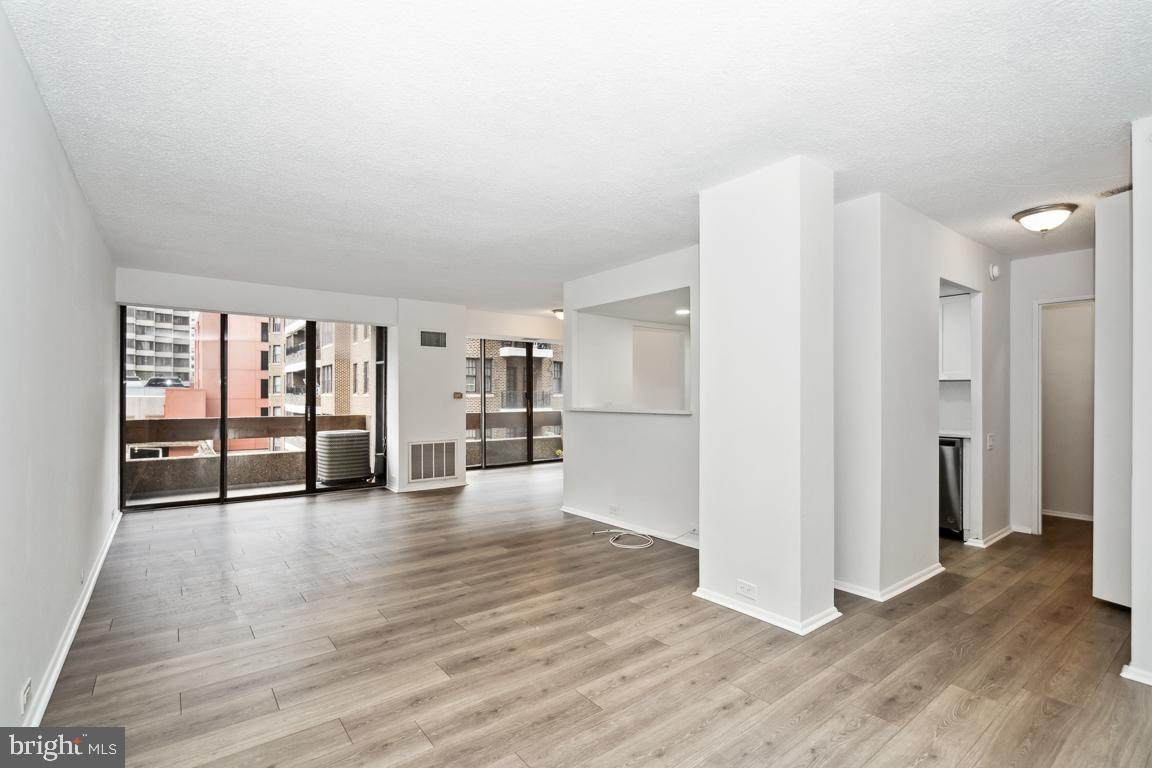 1326-42 Spruce Street - Photo 1