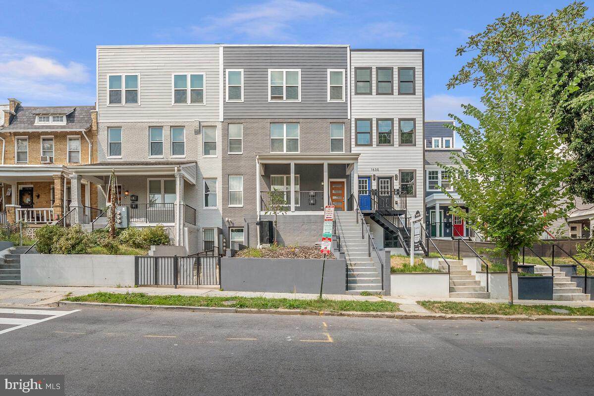 1628 Trinidad Avenue - Photo 1