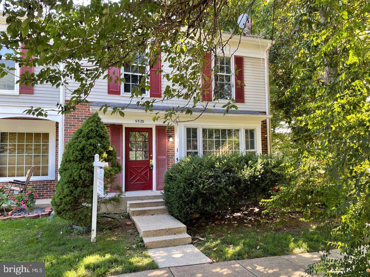 5529 Starboard Court - Photo 1