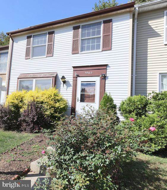 5562 Caithness Court - Photo 1