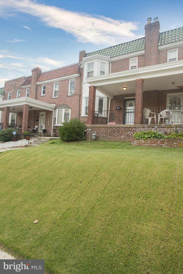 1516 Sycamore Street - Photo 1