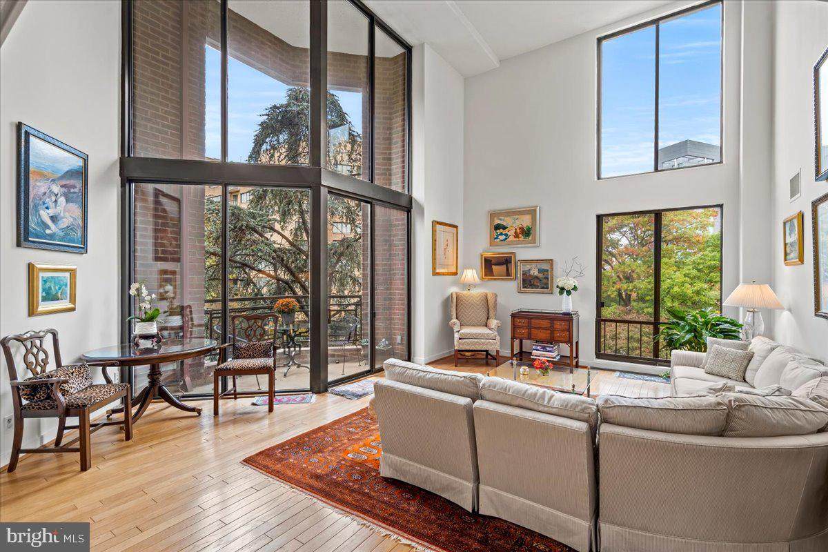 1099 22ND Street - Photo 1