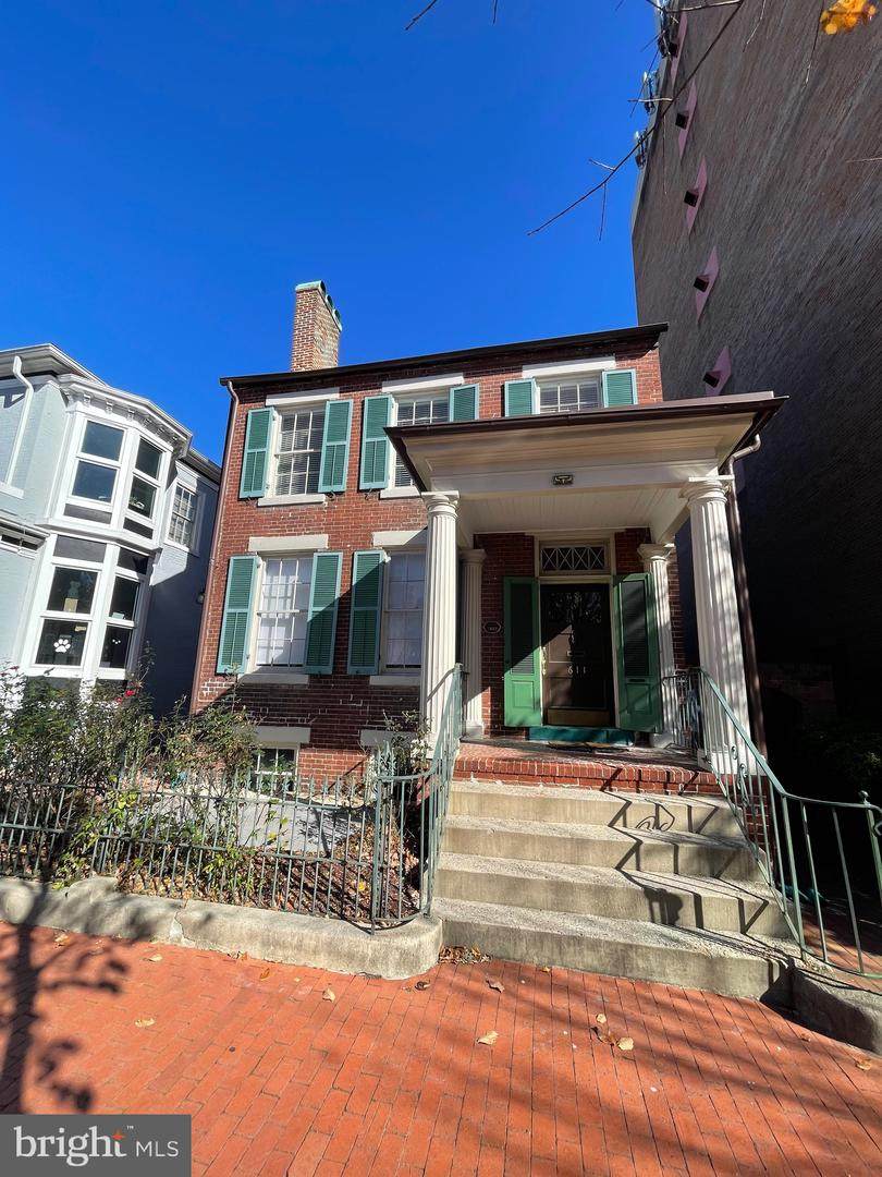 611 Caroline Street - Photo 1