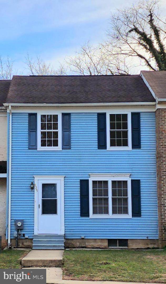 825 Commons Lane - Photo 1