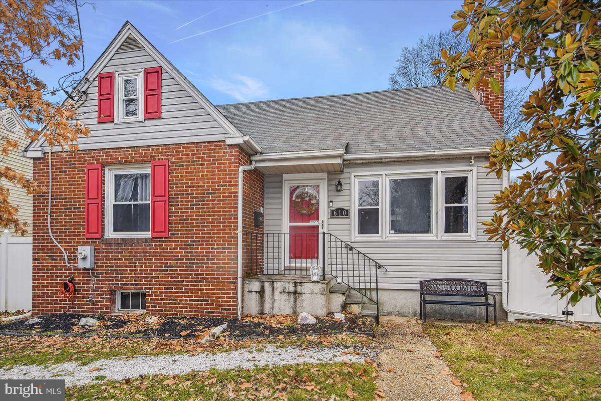 610 Glenview Avenue - Photo 1