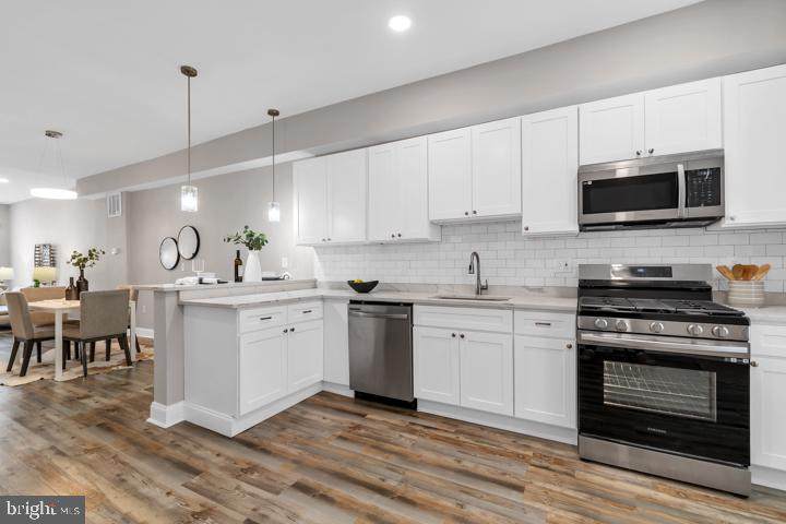 1935 Lafayette Avenue - Photo 1