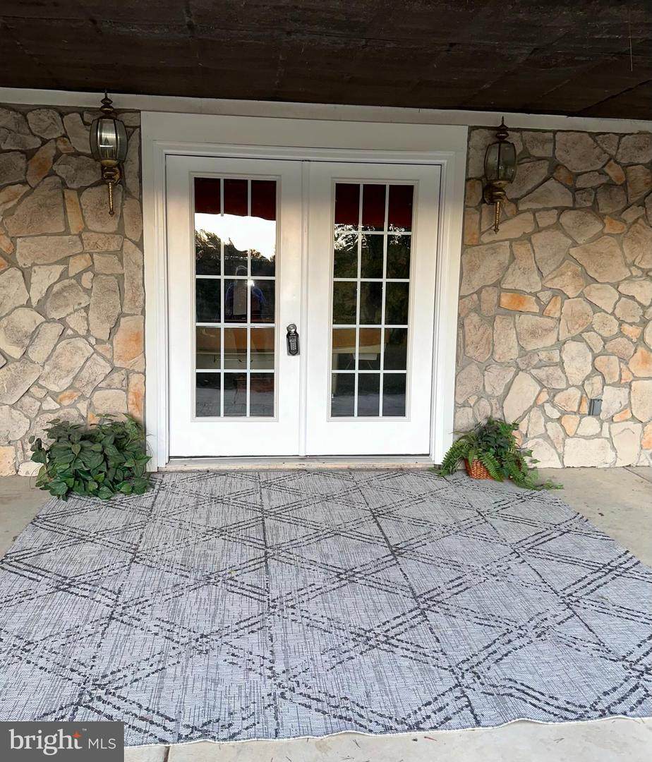 585 Shady Bridge Road - Photo 1