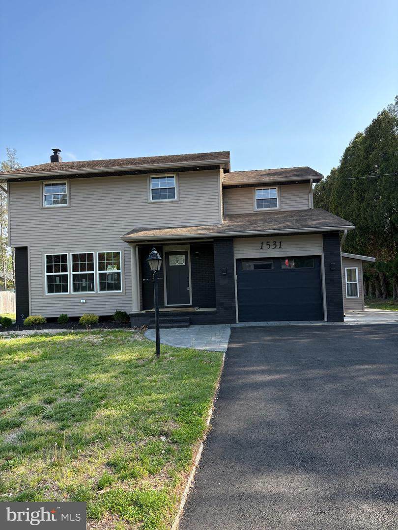 1531 Harding Road - Photo 1