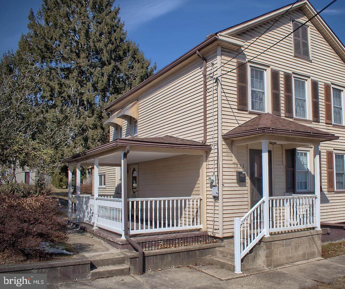 573 Water Street - Photo 1