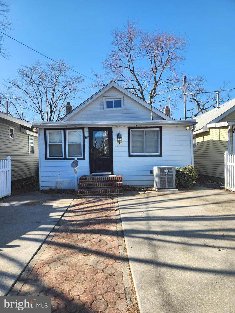 93 River Drive - Photo 1