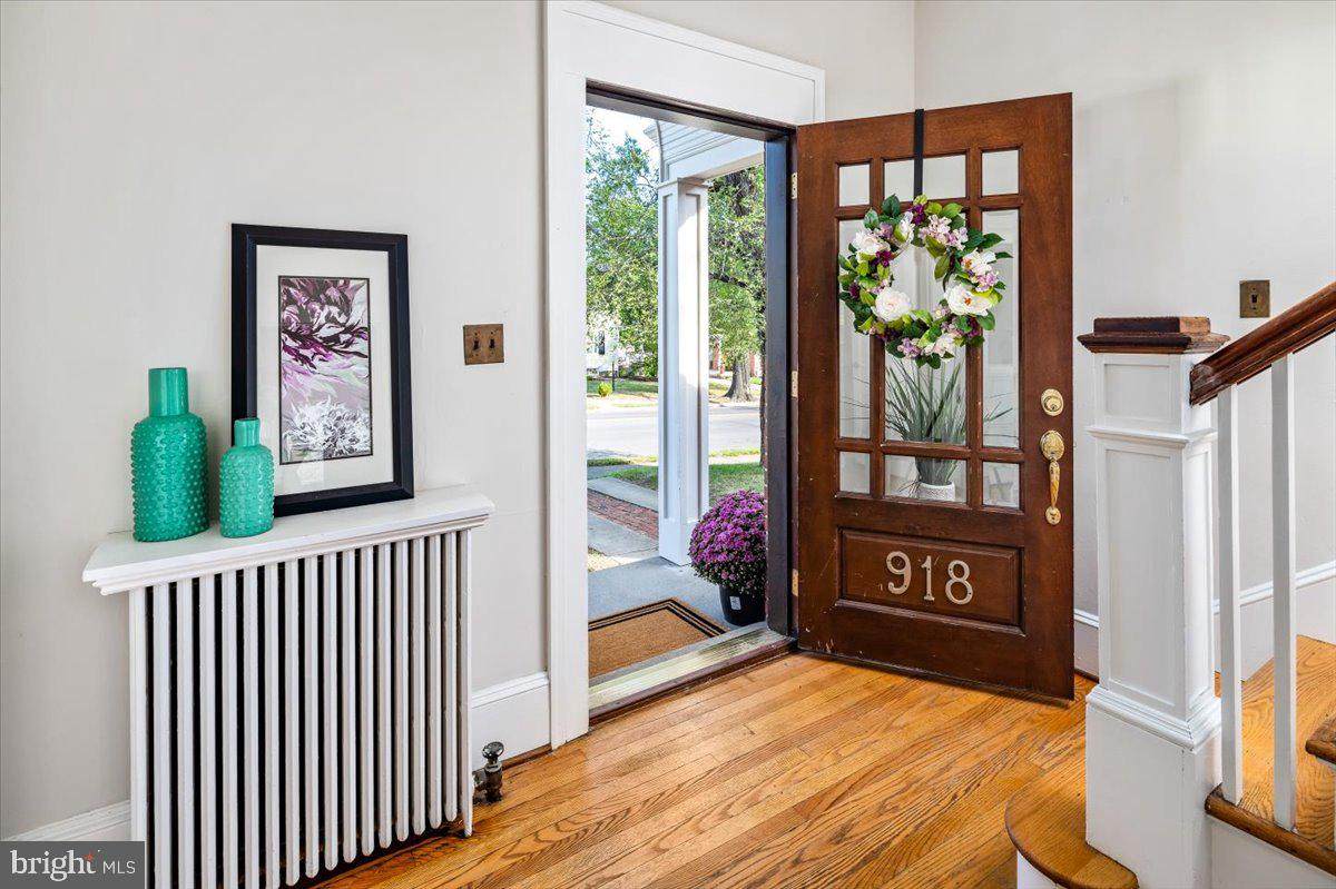 918 William Street - Photo 1