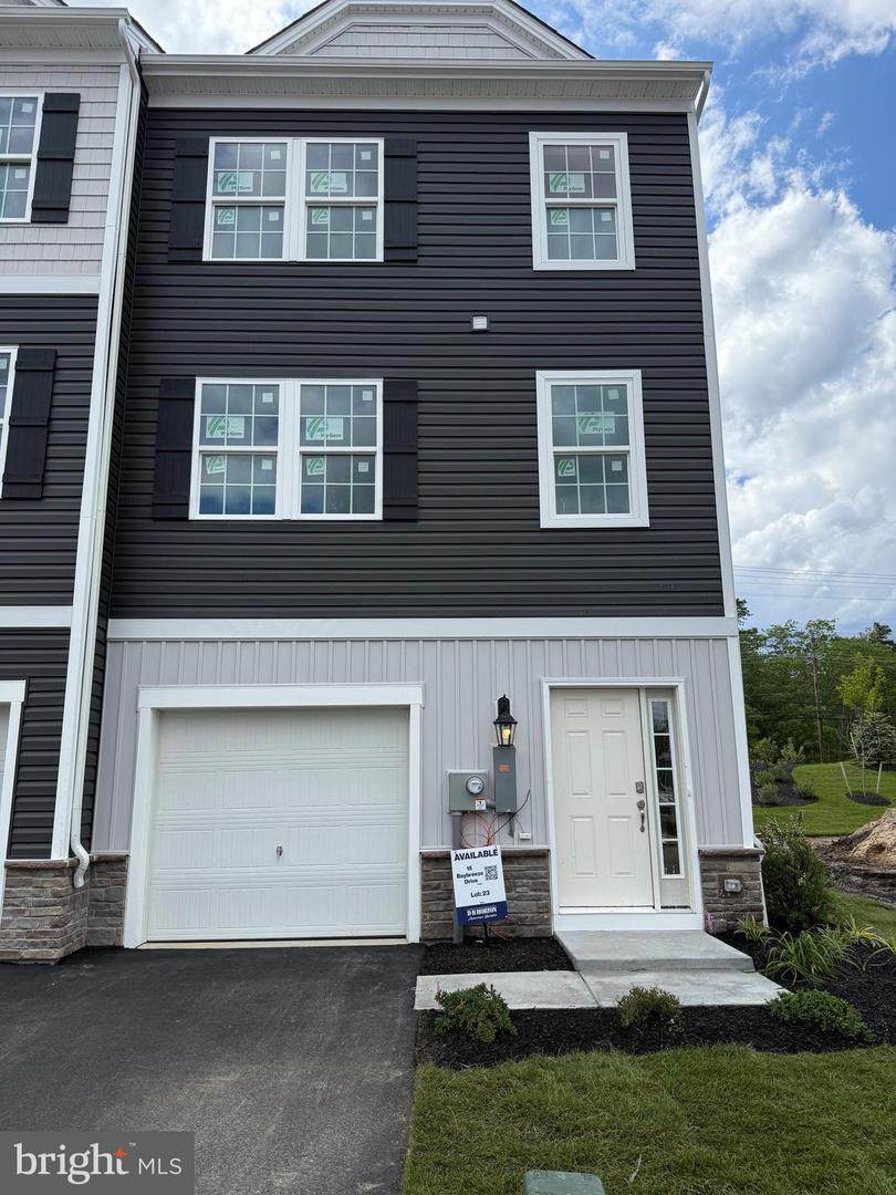 15 Baybreeze Drive - Photo 1