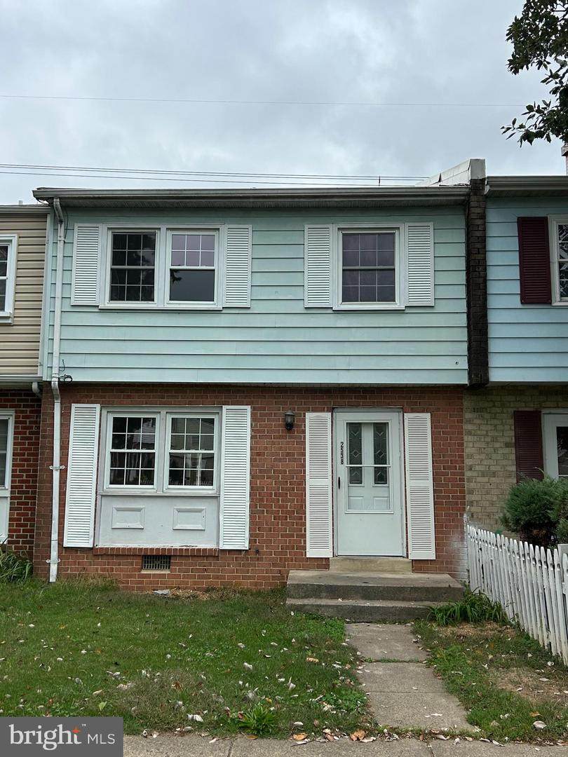 2538 Sedgewick Place - Photo 1