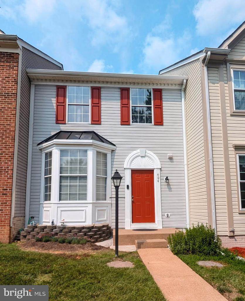404 Pinnacle Drive - Photo 1