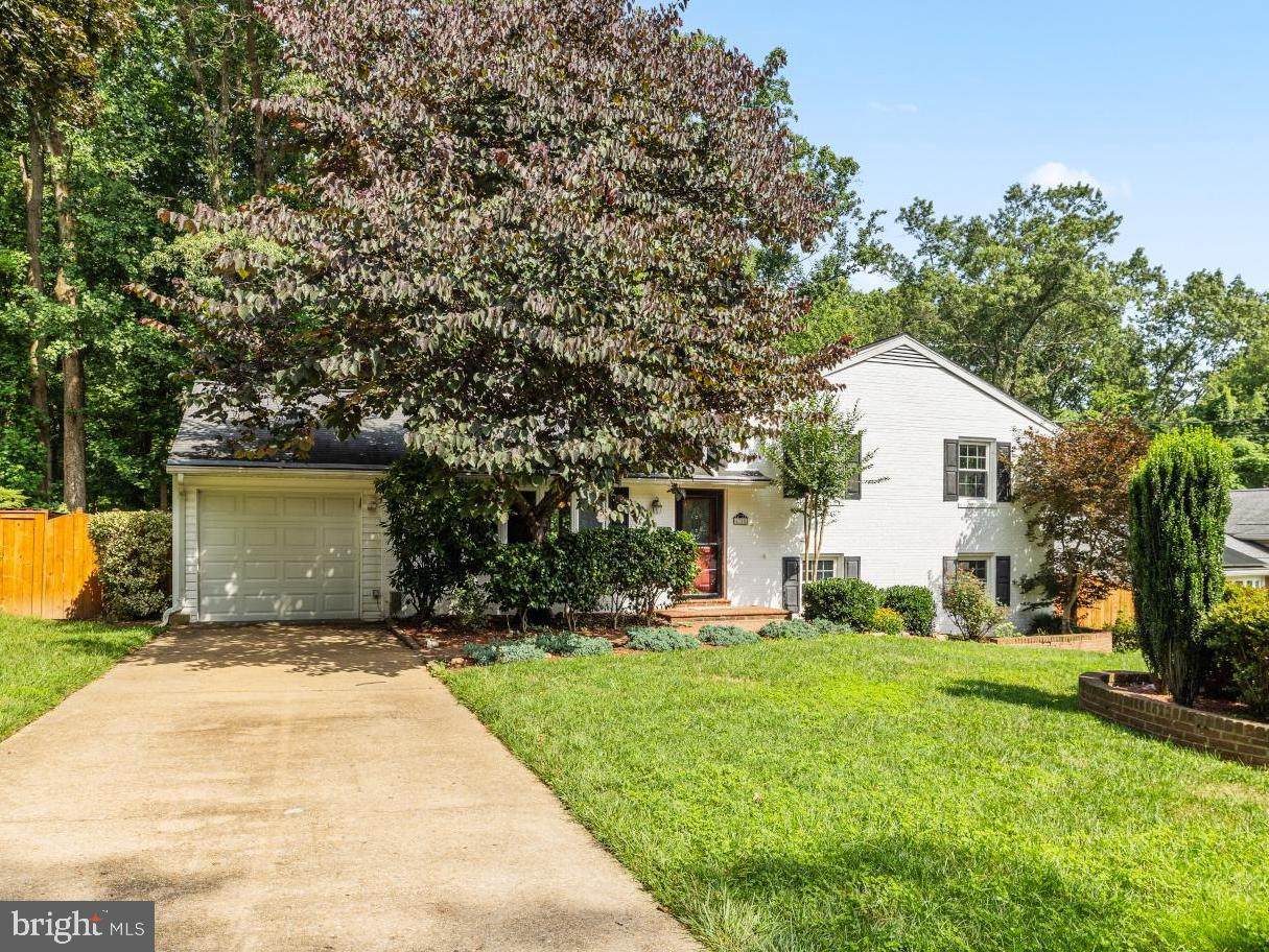 6708 Harwood Pl - Photo 1