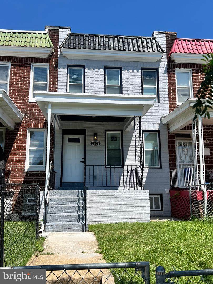 3706 Hayward Avenue - Photo 1