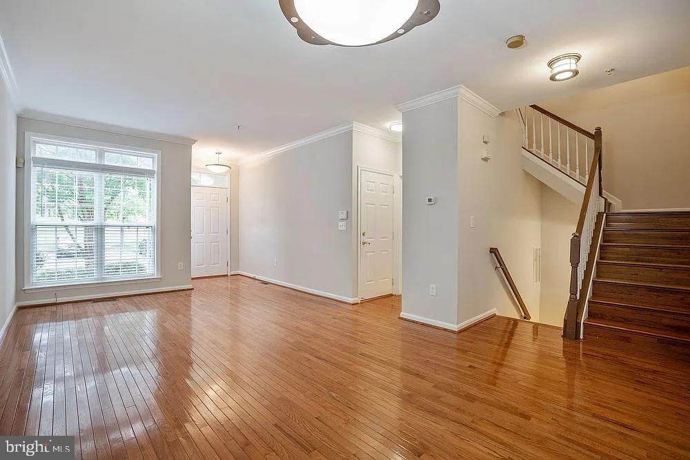 1805 Foxwood Circle - Photo 1