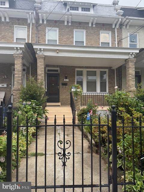 812 Emerson Street - Photo 1