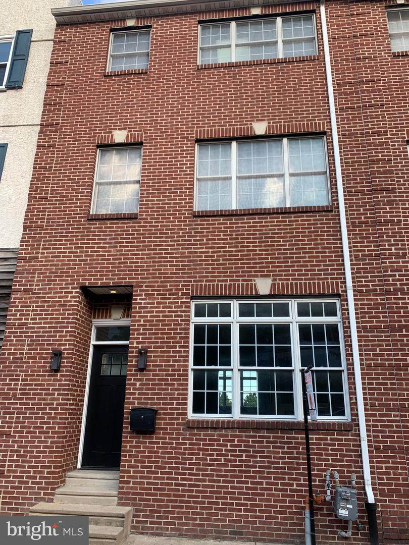 417 Front Street - Photo 1