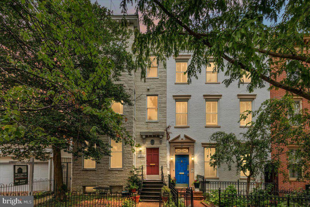 304 2ND Street - Photo 1