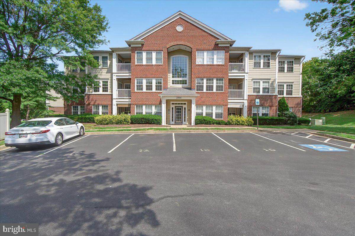 2404 Ellsworth Way - Photo 1