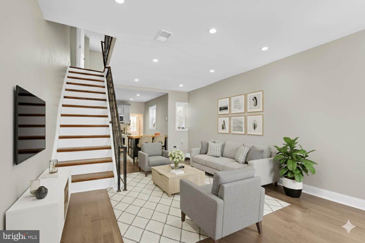 113 Roseberry Street - Photo 1