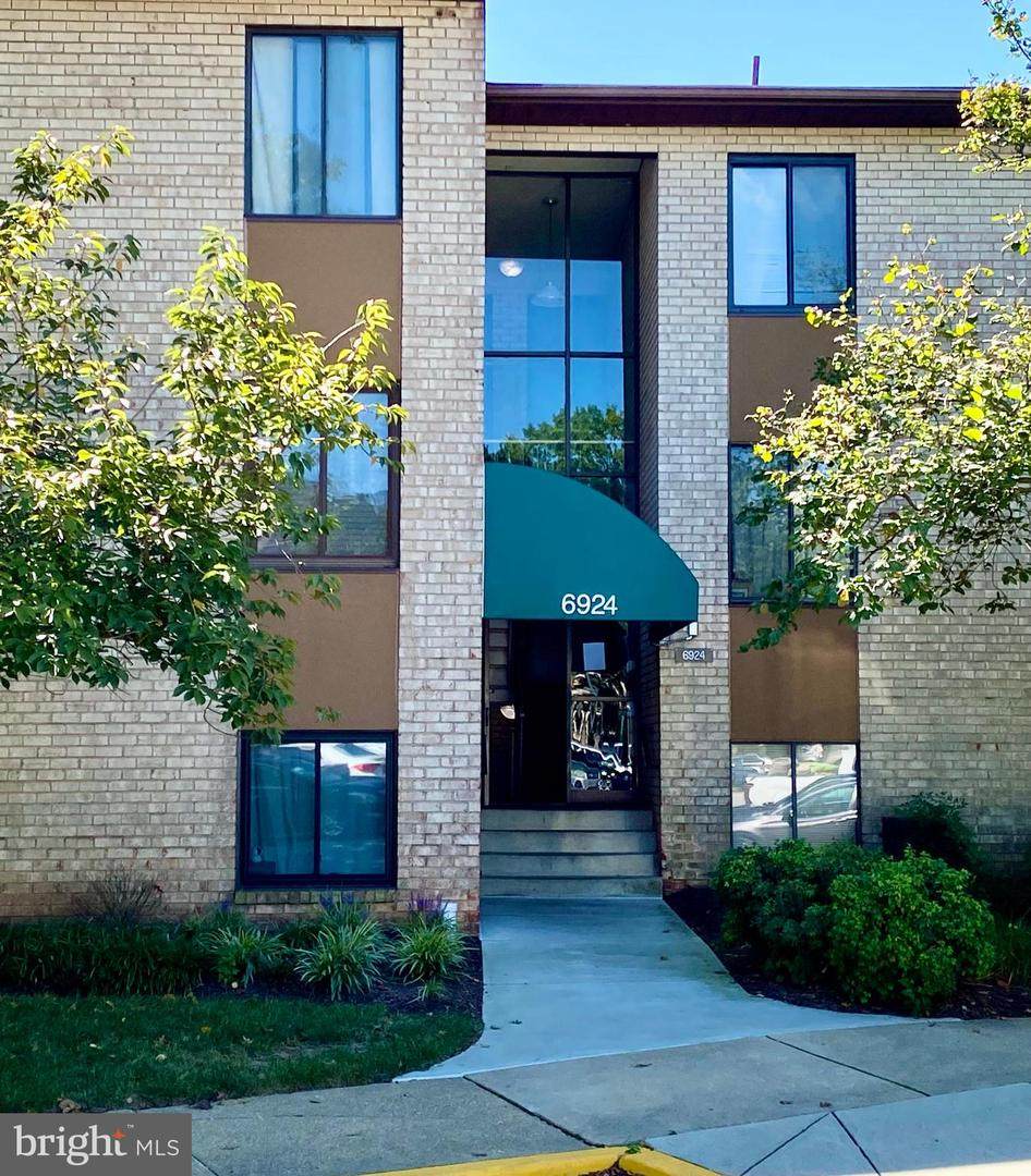 6924 Hanover Parkway - Photo 1