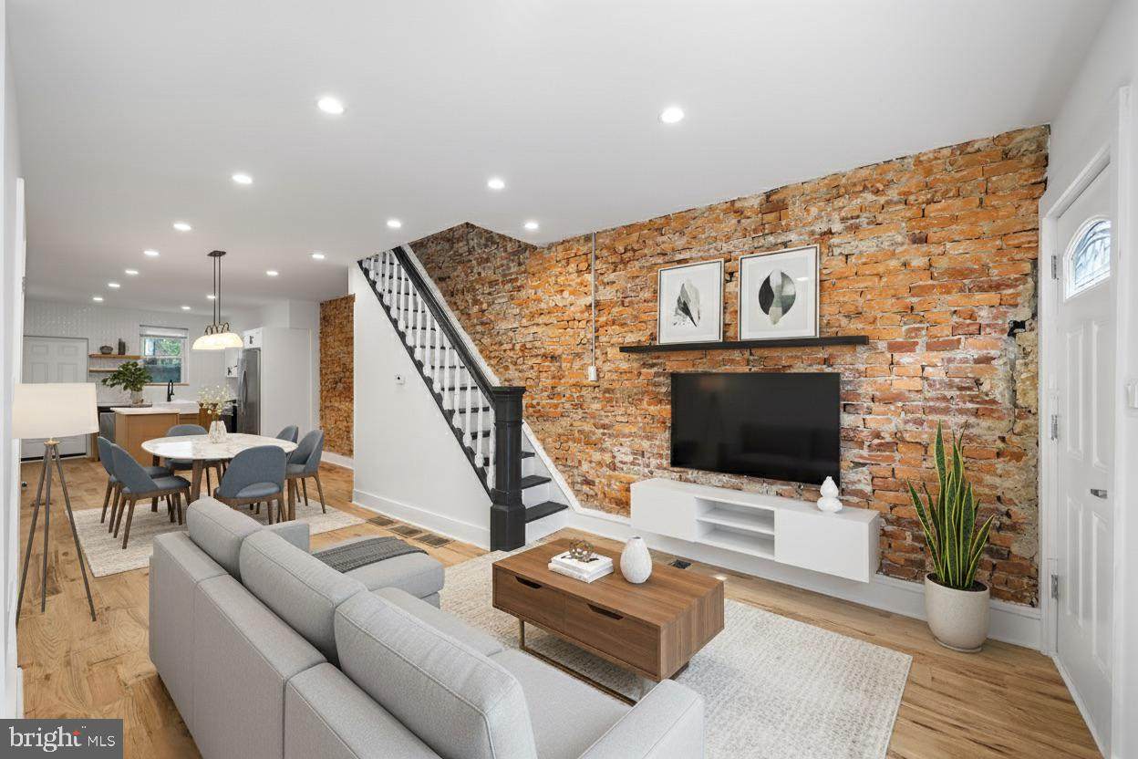 2115 Watkins Street - Photo 1