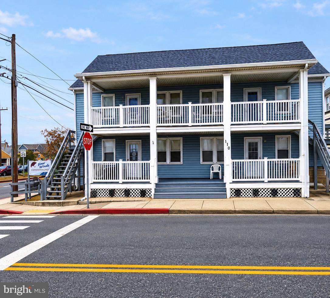 110 10TH Street - Photo 1