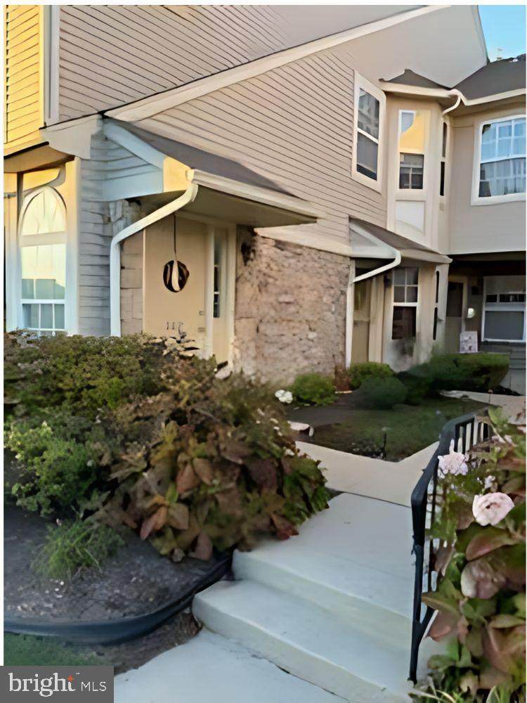 202 Andover Court - Photo 1